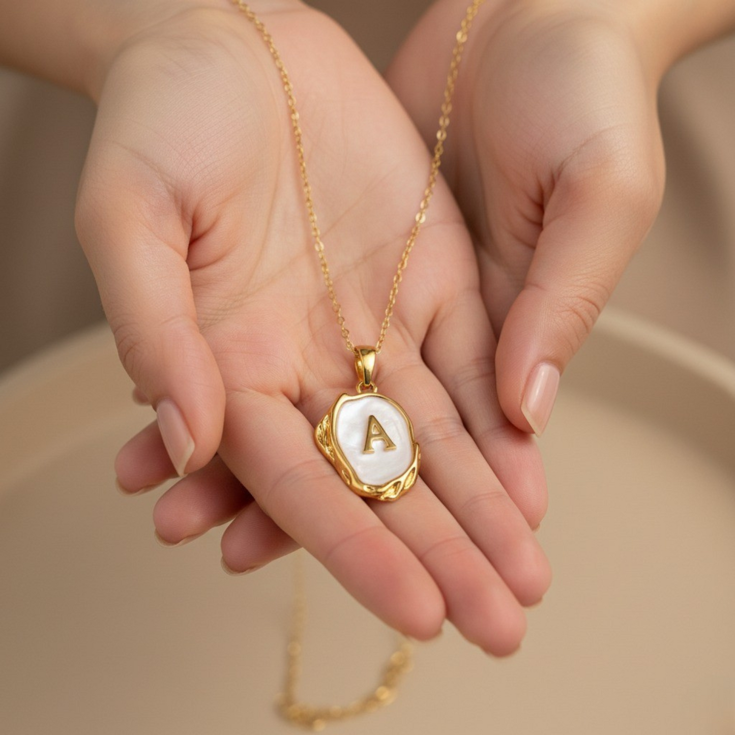 Initial Halskæde "Noble"