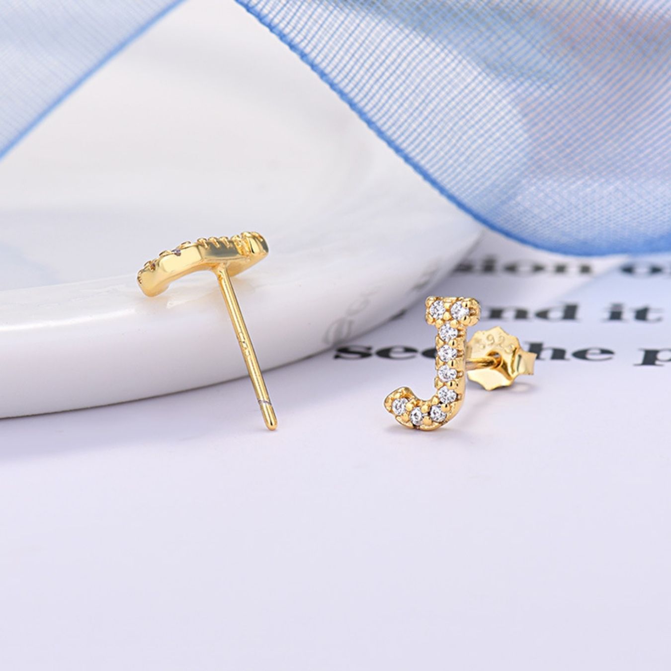 Initial Øreringe "Identity"