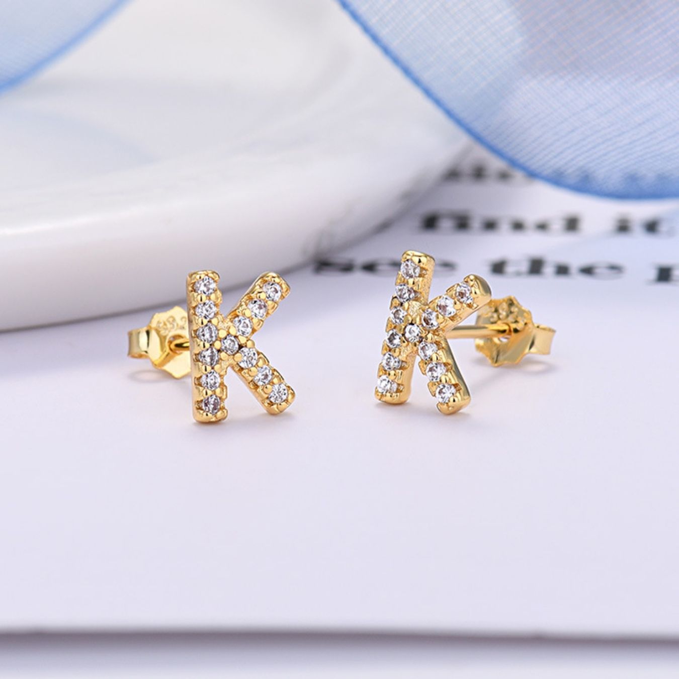 Initial Øreringe "Identity"