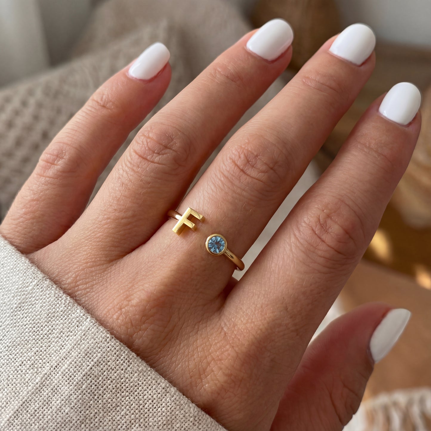 Justerbar Initial Ring "Essence"