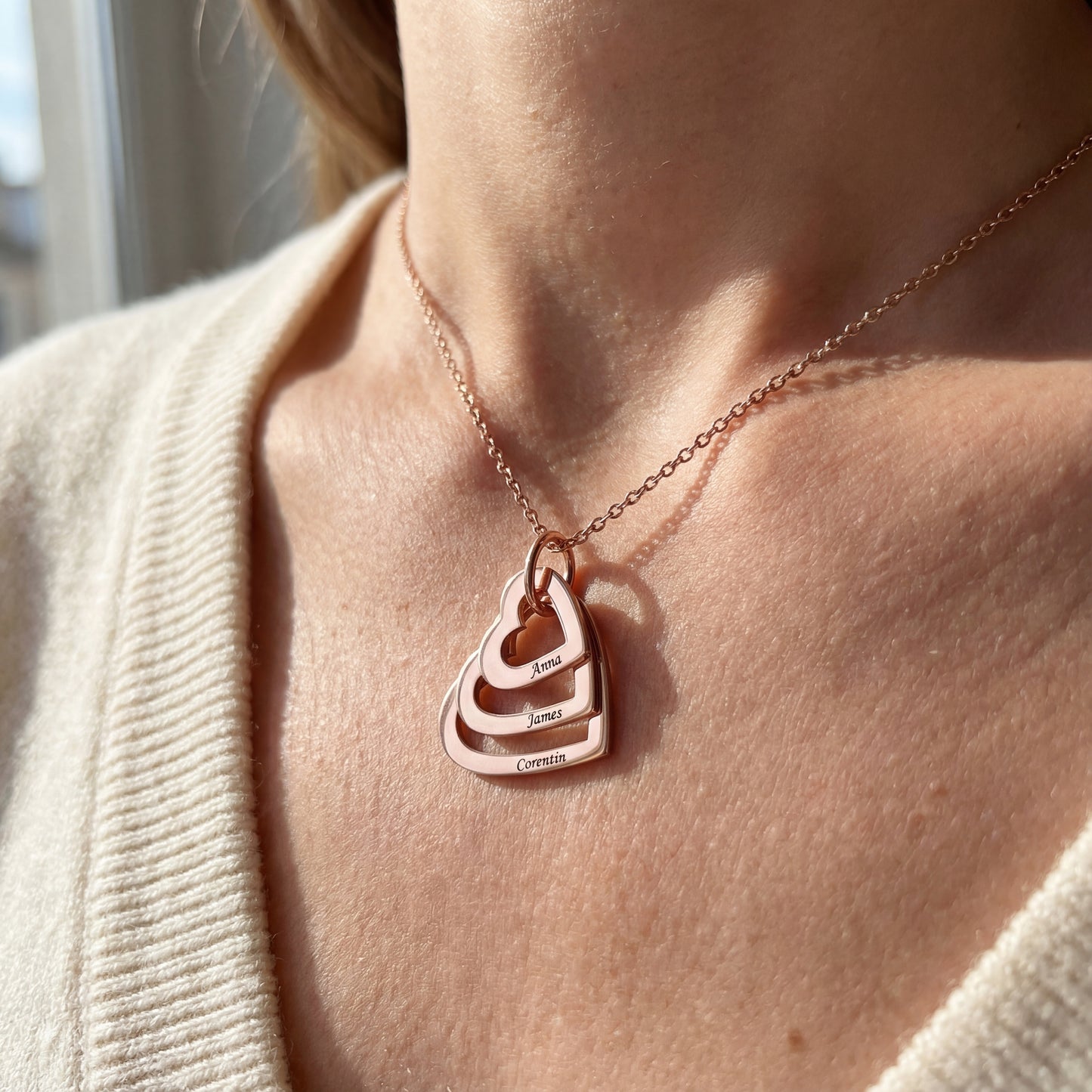 Navnehalskæde "Nested Hearts"