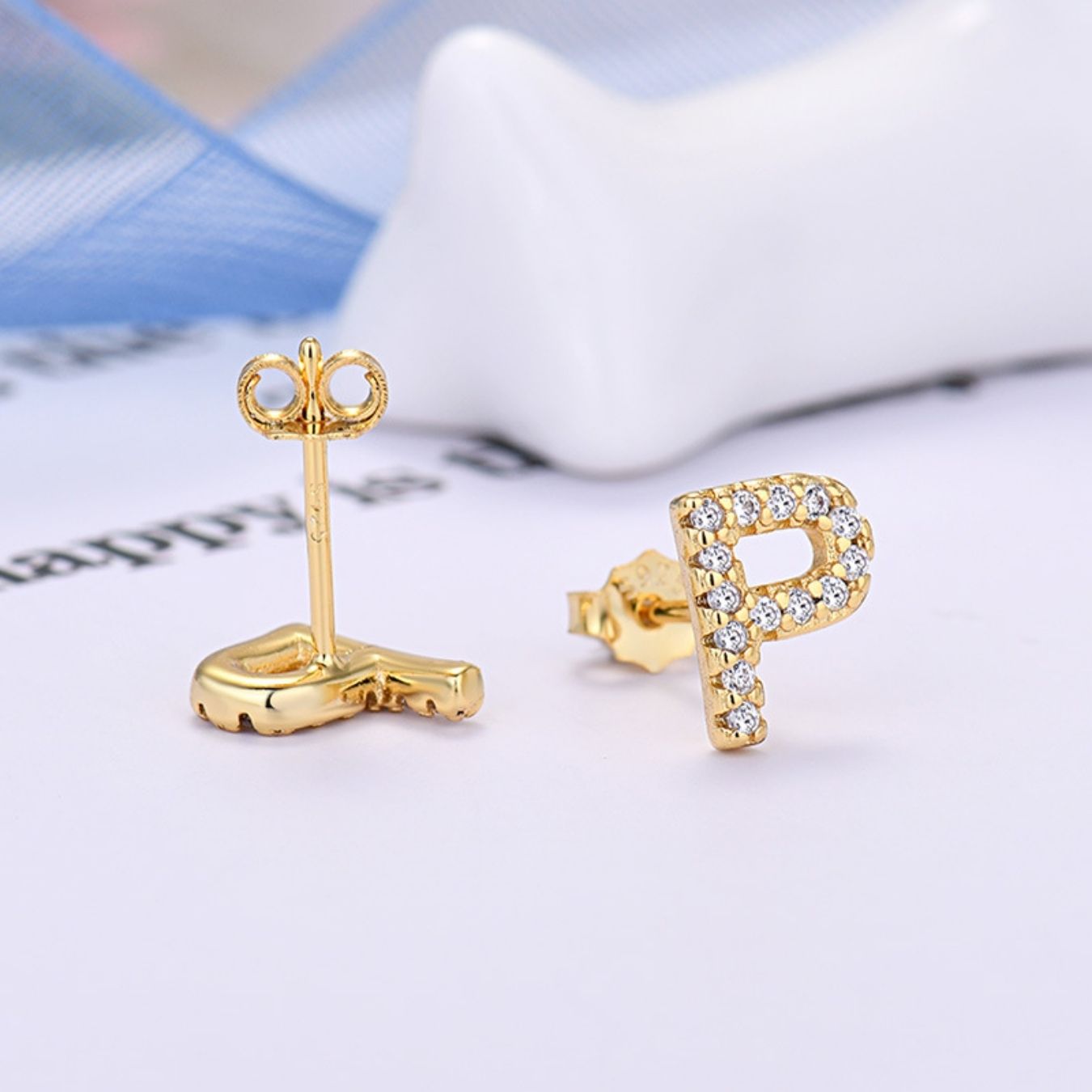 Initial Øreringe "Identity"