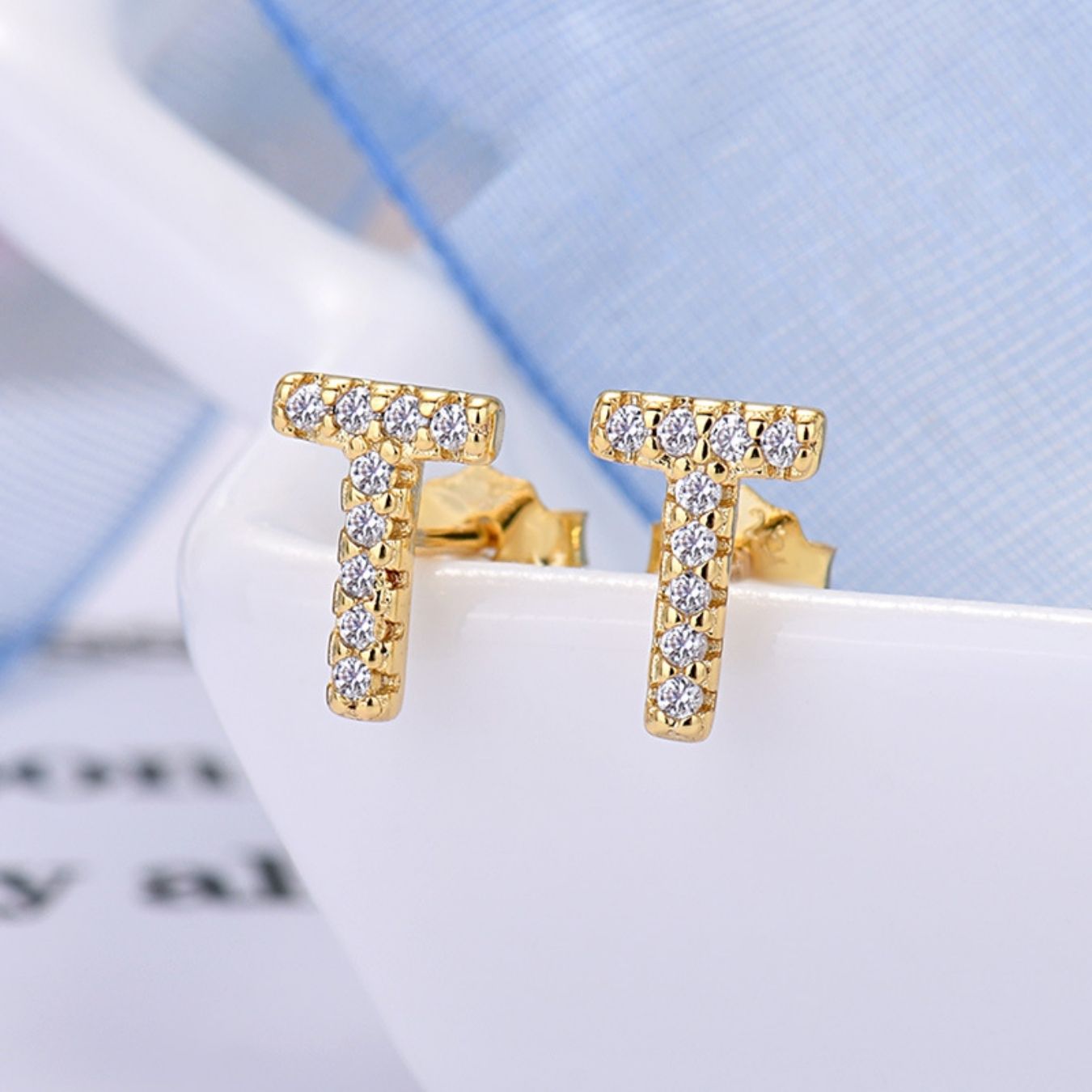 Initial Øreringe "Identity"