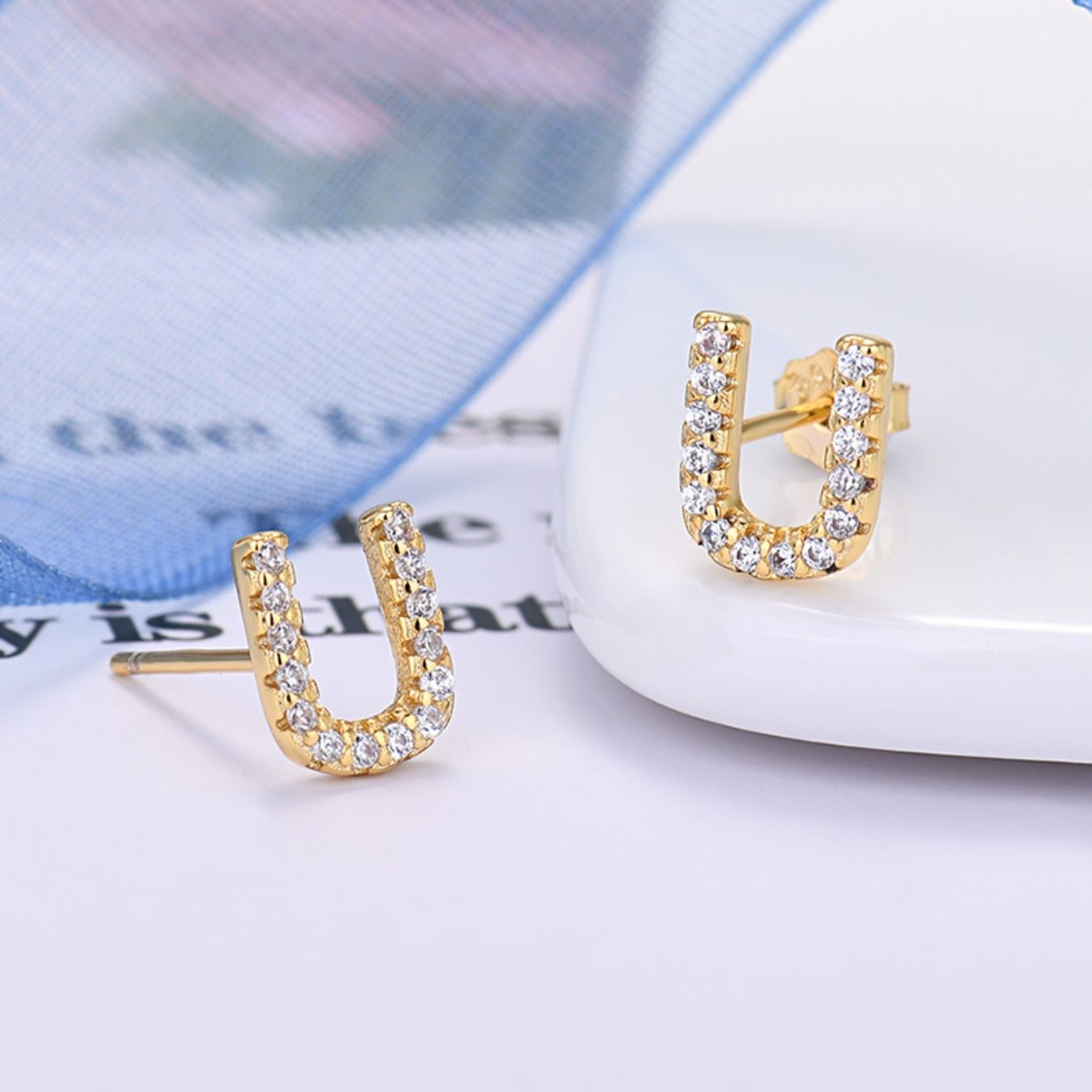 Initial Øreringe "Identity"