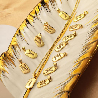 Initial Halskæde "Glow Sparkle"