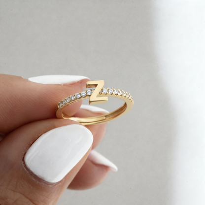 Justerbar Initial Ring "Sparkle"