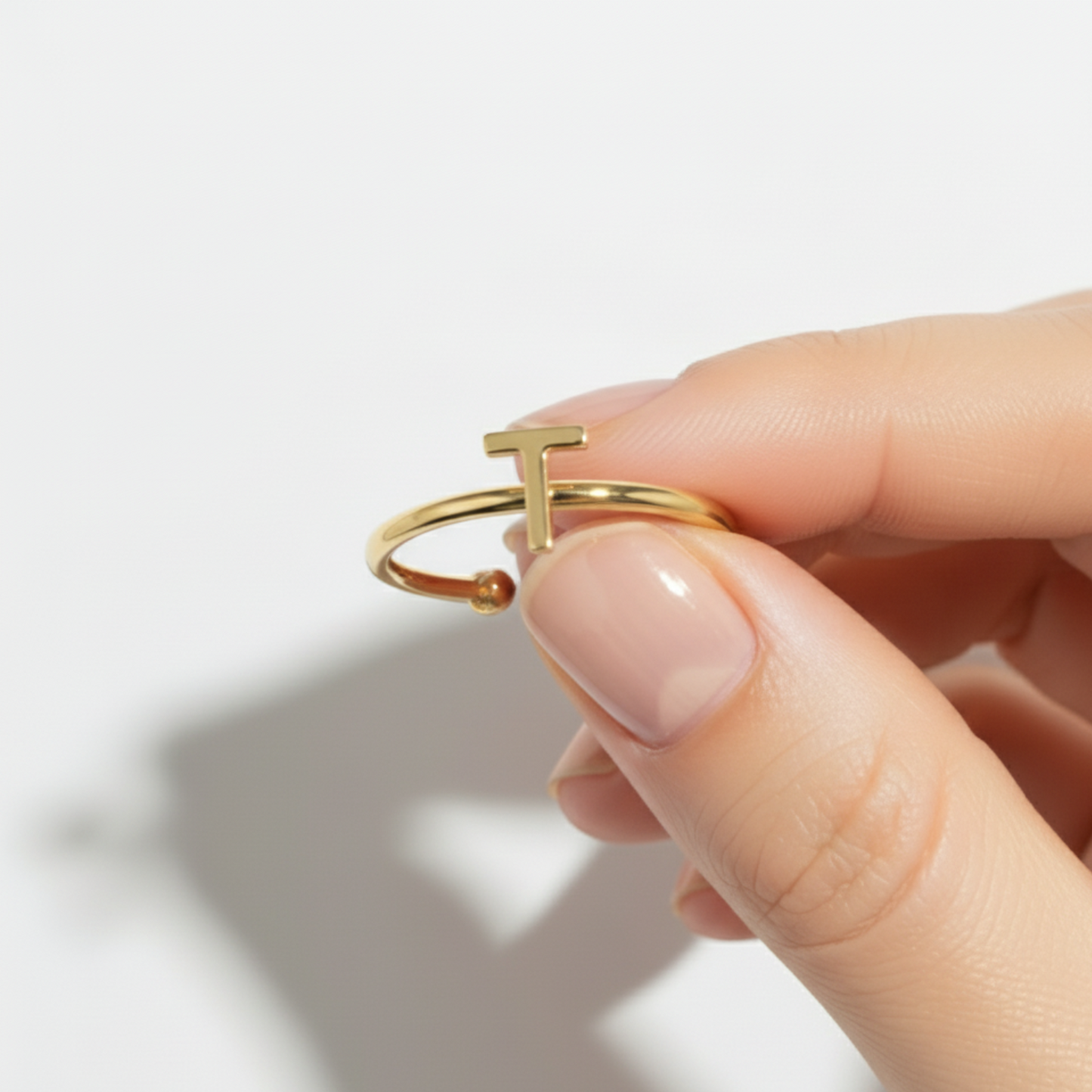 Justerbar Initial Ring "Chic"