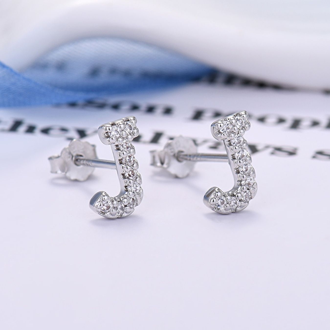 Initial Øreringe "Identity"