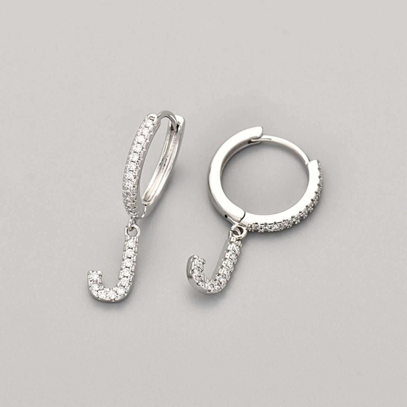 Initial øreringe "Crystal"