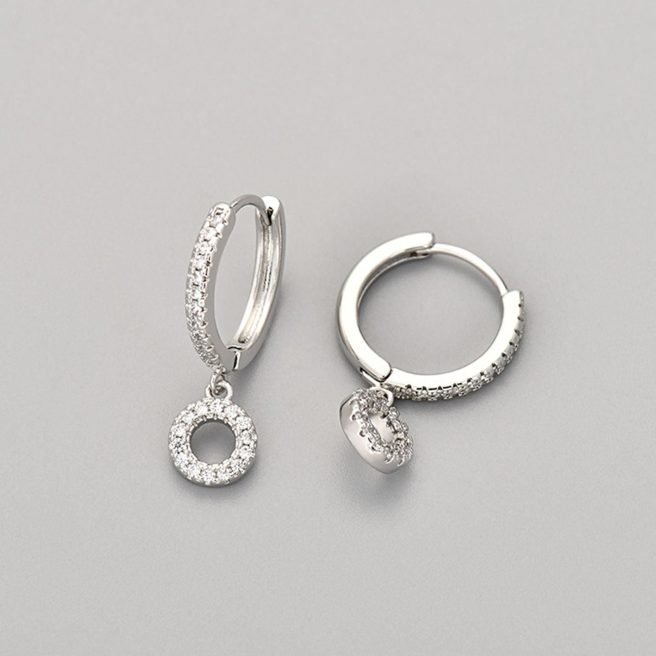 Initial øreringe "Crystal"