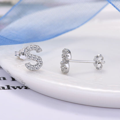 Initial Øreringe "Identity"