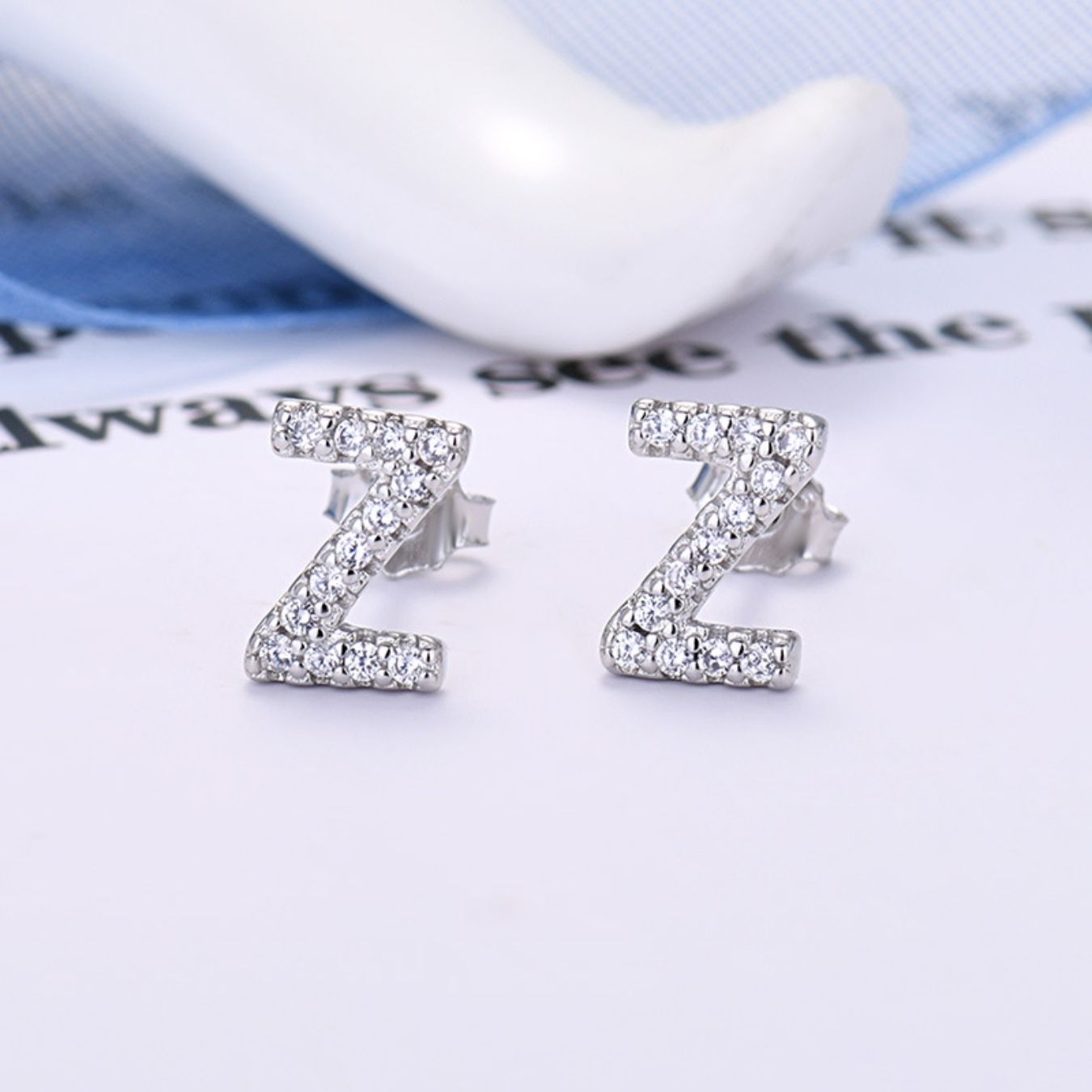 Initial Øreringe "Identity"