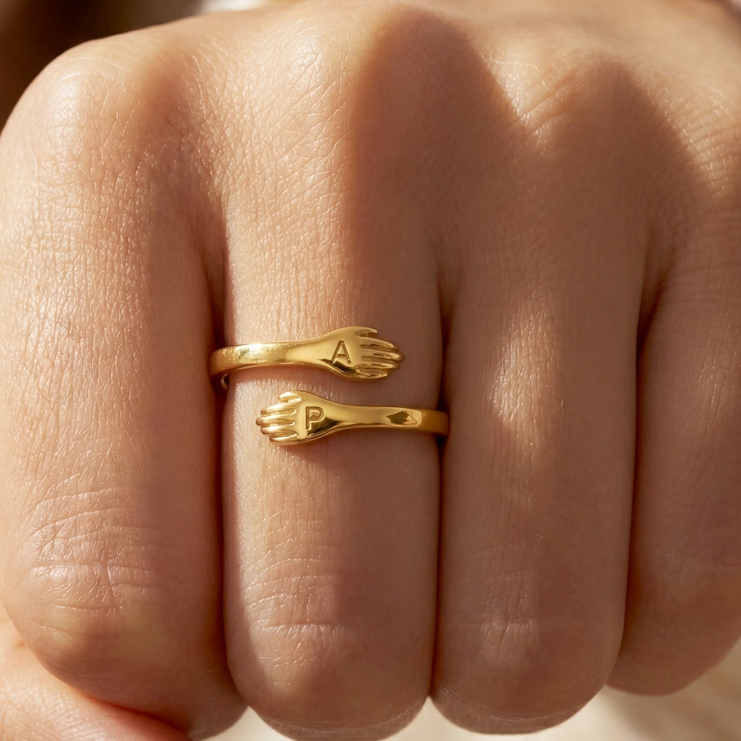 Justerbar dobbelt initial ring "Embrace"