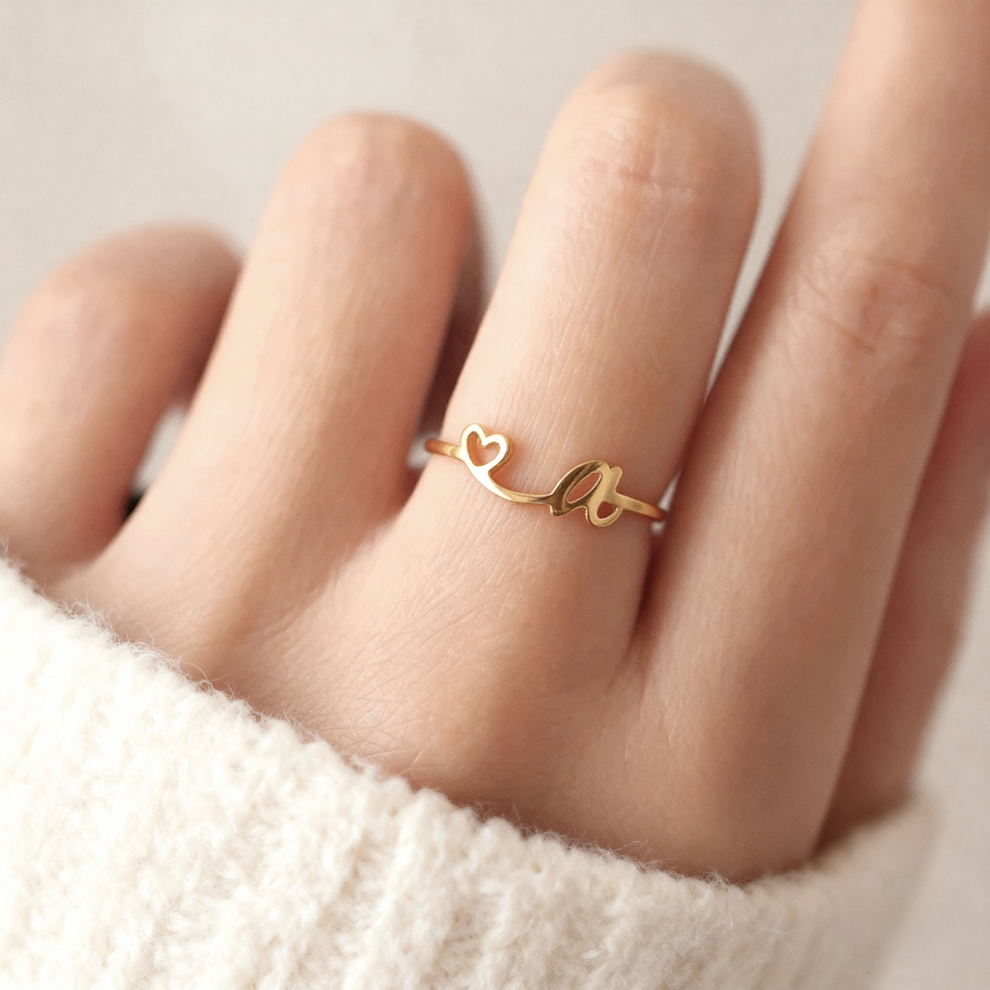 Justerbar Initial Ring "Pretty"