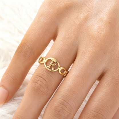 Justerbar Initial Ring "Embrace"