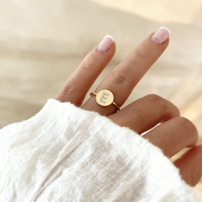 Justerbar Initial Ring "Gold Shine"